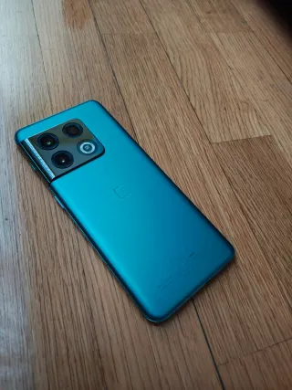 ONEPLUS 10 PRO.                    12gb Ram-256gb