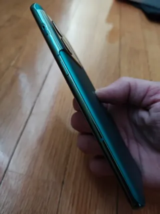 ONEPLUS 10 PRO.                    12gb Ram-256gb