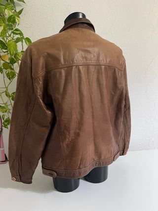 Chaqueta bomber de cuero marrón