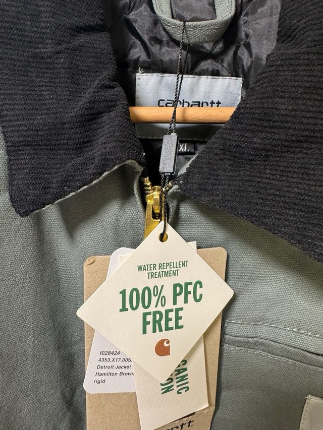 Chaqueta Carhartt Detroit Verde