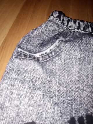 Pantalón gris efecto vaquero