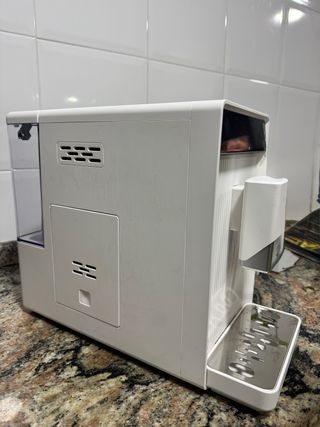 Cafetera Aura Incapto Blanca Automática