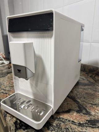 Cafetera Aura Incapto Blanca Automática