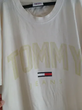 Camiseta Tommy Jeans Beige Talla M