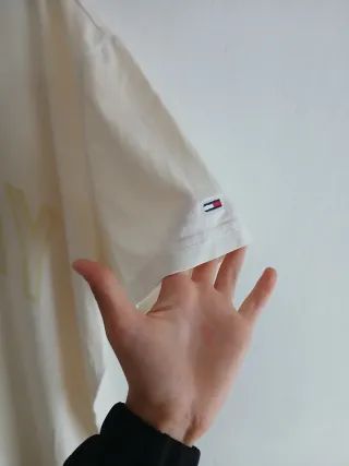 Camiseta Tommy Jeans Beige Talla M