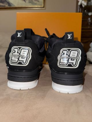 Louis Vuitton Scarpe da Ginnastica Nere e Bianche