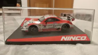 Scalextric Lexus SC430 Team Tom's