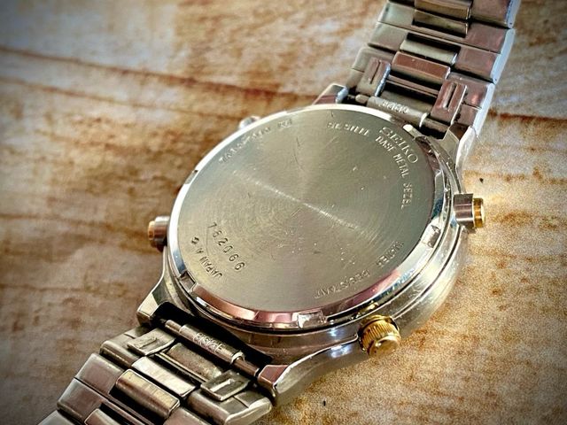 Reloj SEIKO Chronograph Quartz, Acero