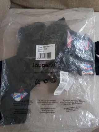 Leggings negros DESIGUAL con estampado multicolor