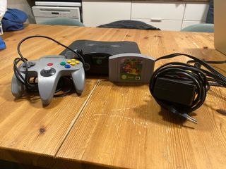 Nintendo 64 + Súper Mario 64