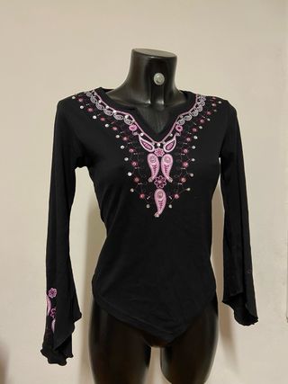 Top nero V manica lunga boho fairy y2k glam urban