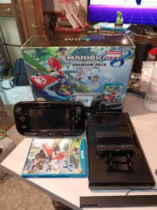 Nintendo Wii U Mario Kart 8 Premium Pack