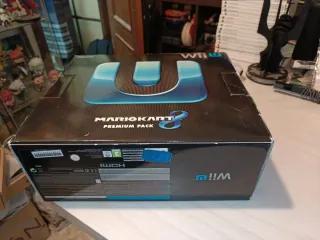 Nintendo Wii U Mario Kart 8 Premium Pack