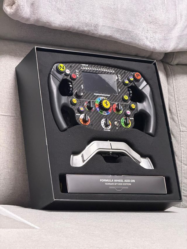 Pack Thrustmaster T300 RS + Ferrari SF1000