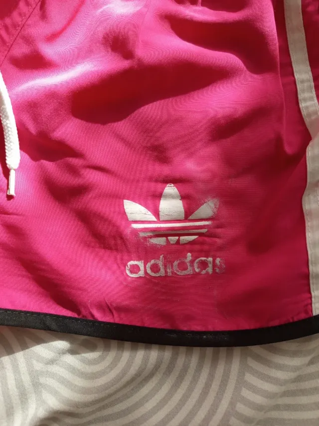 Shorts deportivos Adidas rosa