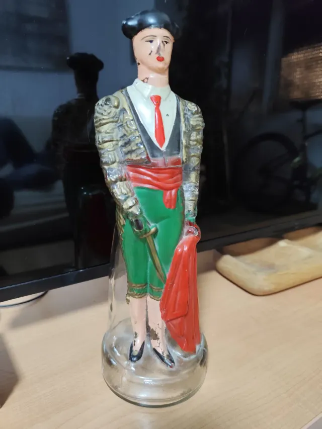 Botella decorativa torero antigua
