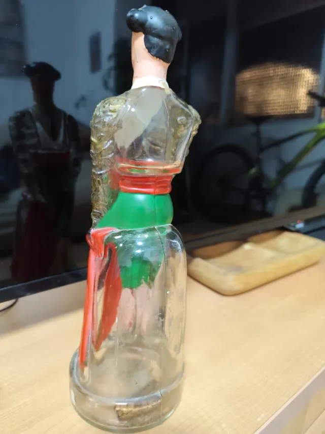 Botella decorativa torero antigua