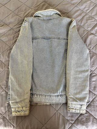 Chaqueta vaquera forrada de borrego