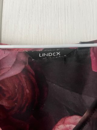 Blusa floral manga larga