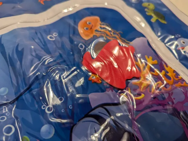 Colchoneta de agua para bebé (juguete sensorial)