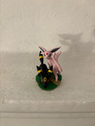Statuina Pokémon Umbreon e Espeon