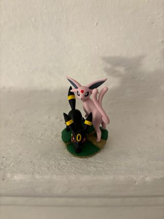 Statuina Pokémon Umbreon e Espeon