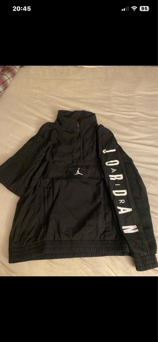 Cortavientos Jordan Negro