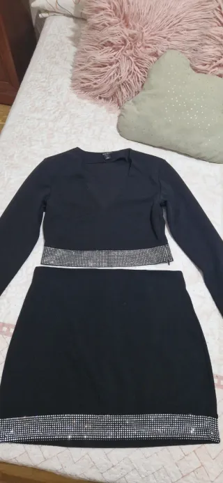 Conjunto Top y Falda Brillante