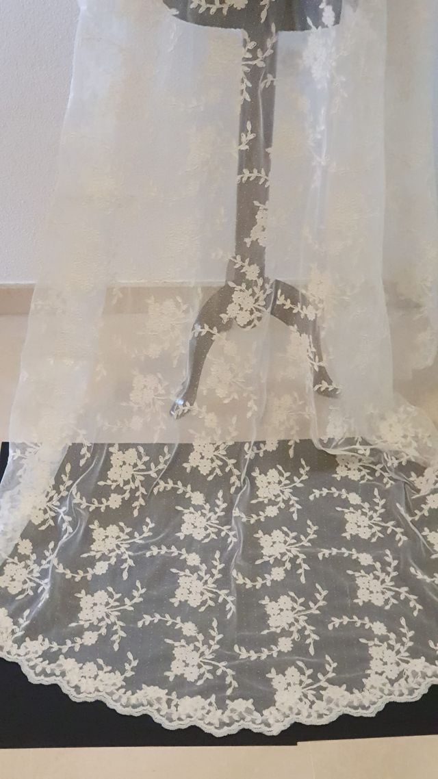 Mantilla de encaje 1.5x2.5m