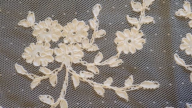 Mantilla de encaje 1.5x2.5m