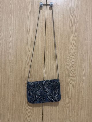 Bolso de fiesta azul y plateado