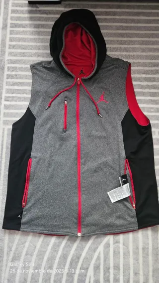 Chaleco Jordan Gris y Rojo Reversible