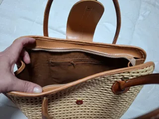 Bolso de mimbre y piel