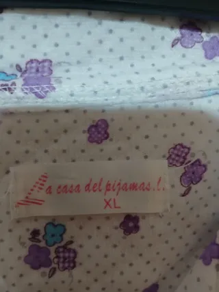 Bata de señora con estampado floral