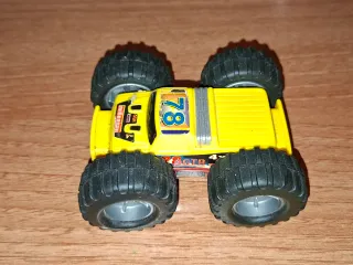 Coche de juguete 4x4 doblecara