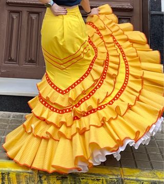Falda de Flamenca Talla 40/42 Amarilla