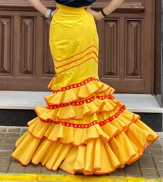 Falda de Flamenca Talla 40/42 Amarilla