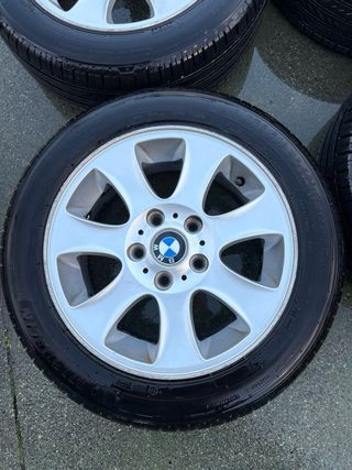 Llantas BMW con Neumáticos Nuevos