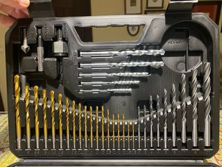 Maletín Bosch 103 Piezas Brocas y Puntas