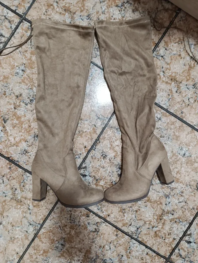 Botas altas tacón marrón