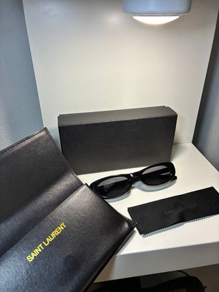Gafas de sol Saint Laurent Negras