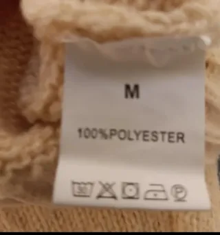 Maglietta color pesca con cuore bordeaux