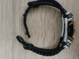 Set 5 braccialetti in pelle e metallo