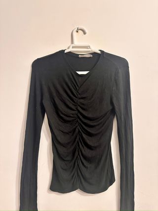 Top Manga Larga Mango Negro Talla S