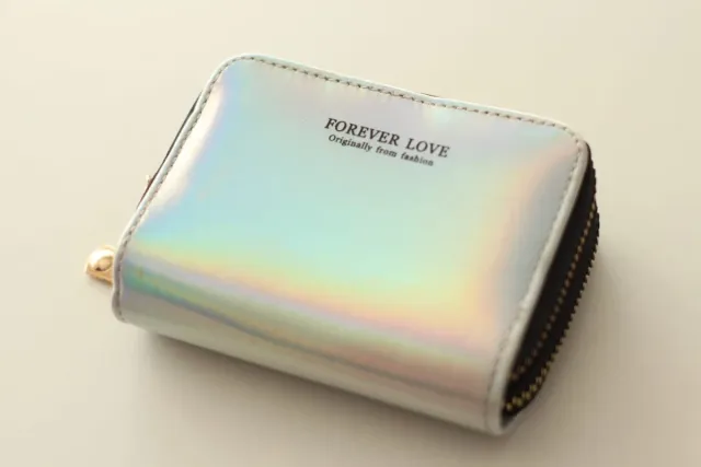 Monedero mujer holográfico.