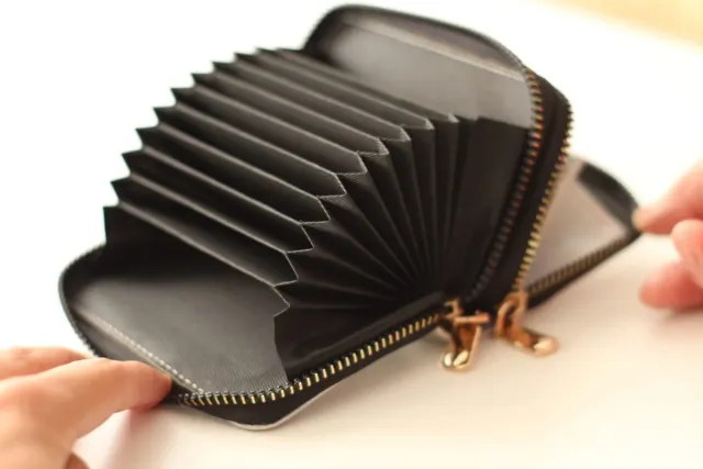 Monedero mujer holográfico.