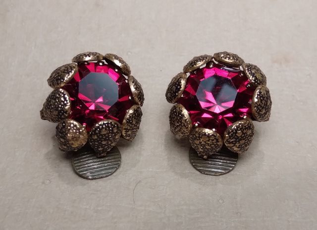Orecchini d'epoca clip cristalli rossi