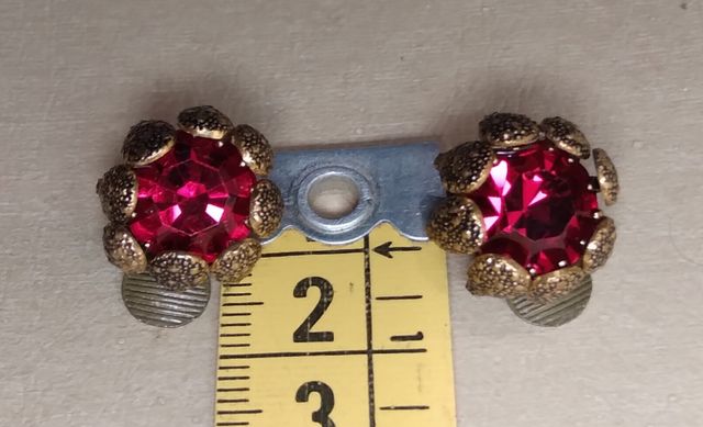 Orecchini d'epoca clip cristalli rossi