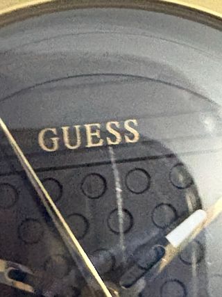 Reloj Guess Hombre Negro y Dorado