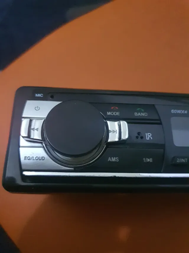 Radio JSD 60WX4 JSD-520